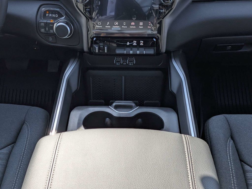 New 2026 RAM 1500 Big Horn AWD/4WD image 19