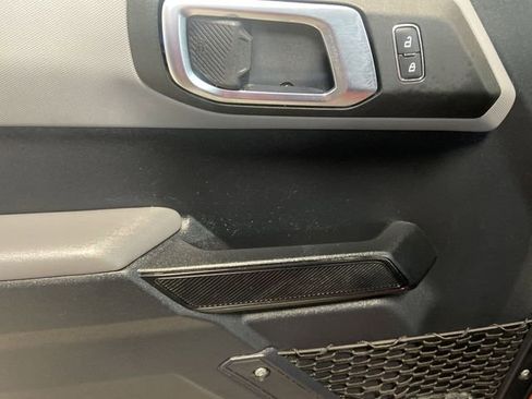 Used 2023 Ford Bronco Base image 25