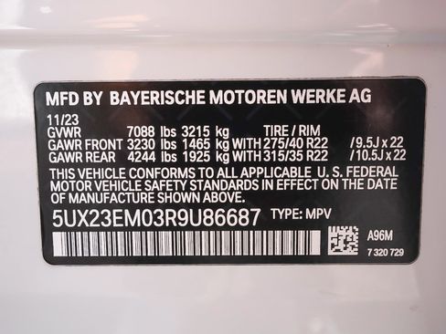 Used 2024 BMW X7 xDrive40i w/ M Sport Package AWD/4WD image 14