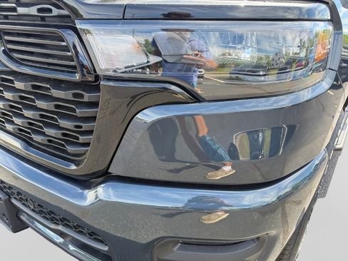 New 2026 RAM 1500 Express AWD/4WD image 22