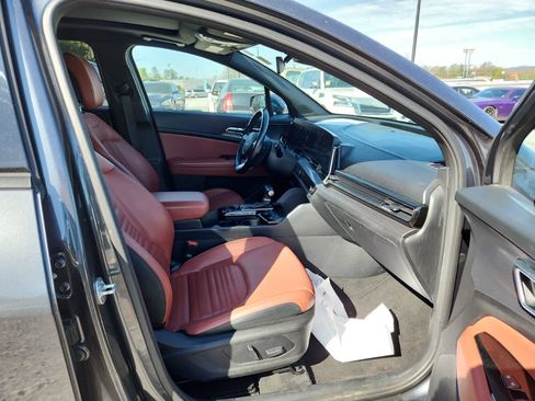 Used 2023 Kia Sportage SX image 21