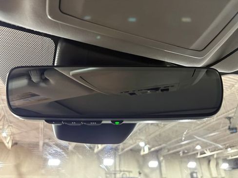 Used 2024 Toyota Highlander XLE image 21