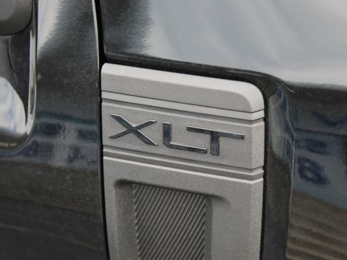 New 2025 Ford Maverick XLT w/ XLT Luxury Package image 10