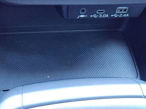 Used 2024 Subaru Crosstrek 2.0i Premium image 20