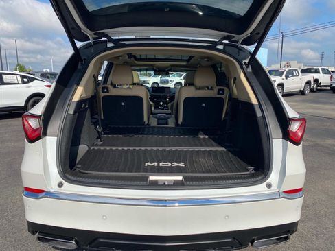 Used 2023 Acura MDX SH-AWD w/ Advance Package image 10