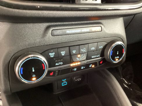 Used 2023 Ford Escape ST-Line AWD/4WD image 24