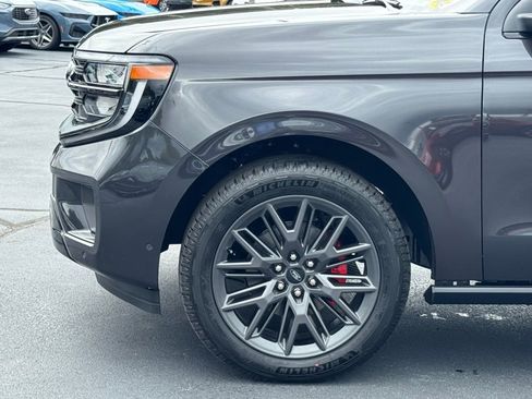New 2025 Ford Expedition Platinum w/ Stealth Performance Package image 44