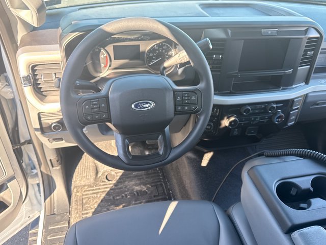 New 2026 Ford F550 4x4 Regular Cab Super Duty image 17