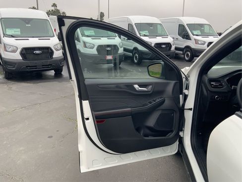 Used 2025 Ford Escape ST-Line w/ Tech Pack #1 image 21