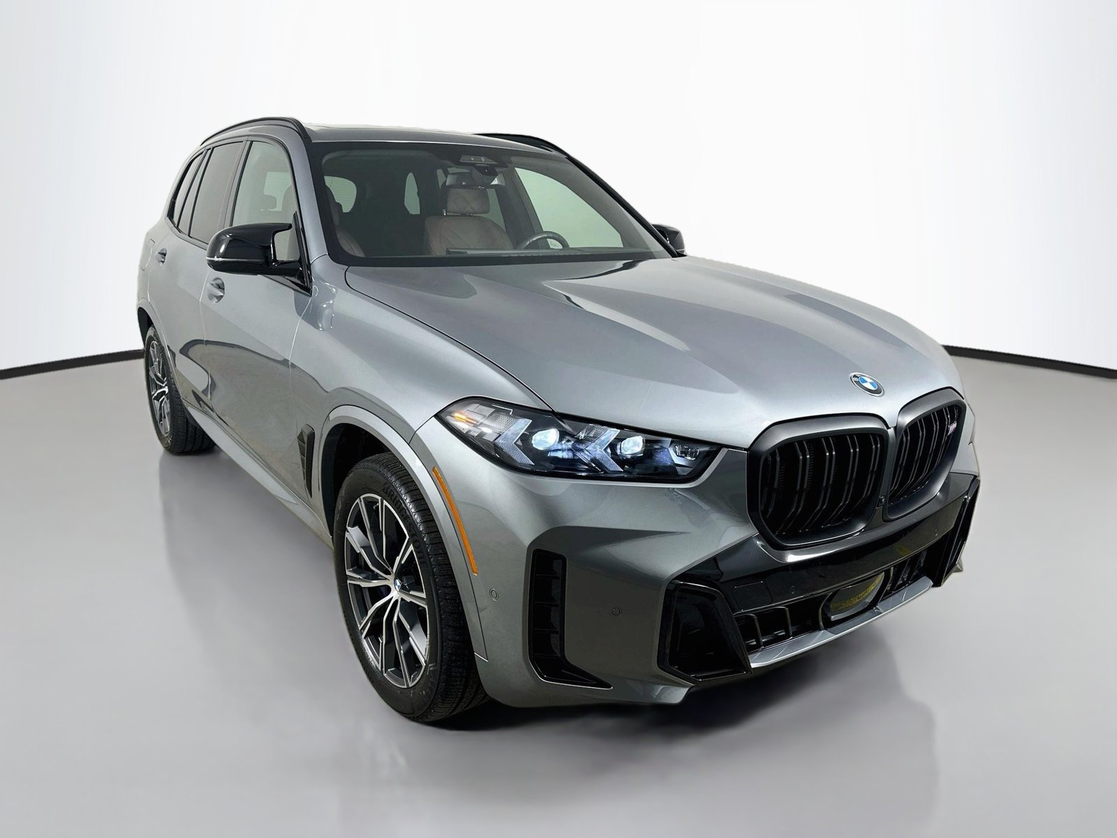 Used 2026 BMW X5 M60i AWD/4WD image 3