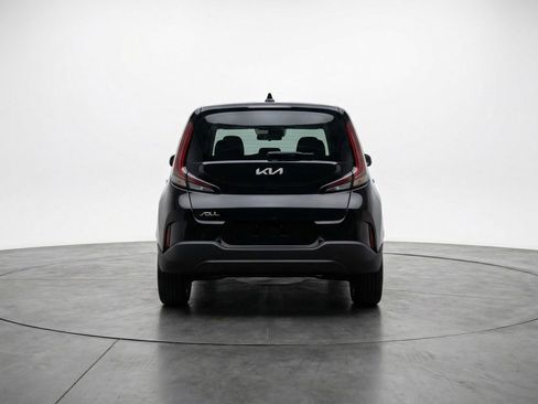 Used 2025 Kia Soul LX w/ LX Technology Package image 7