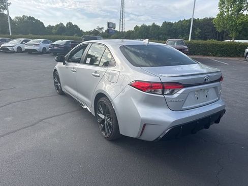 Used 2025 Toyota Corolla SE FWD image 7