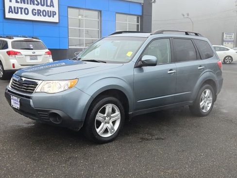 Used 2010 Subaru Forester 2.5X Premium w/ Popular Equipment Group 7B image 5