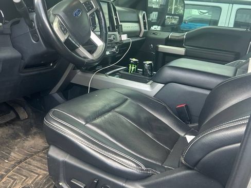 Used 2022 Ford F250 Lariat w/ Lariat Ultimate Package AWD/4WD image 11