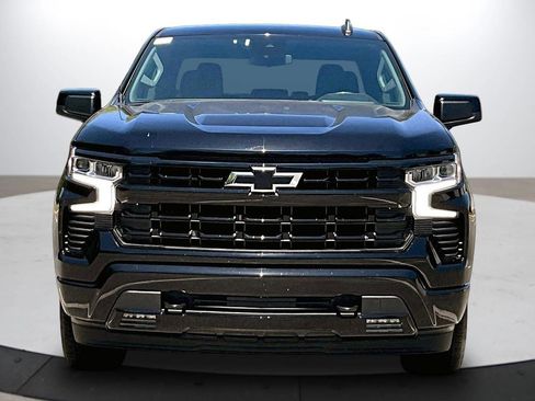 Used 2023 Chevrolet Silverado 1500 RST AWD/4WD image 3