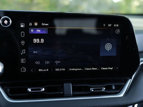 Used 2025 Chevrolet Equinox LT image 14