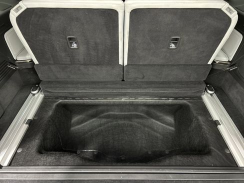 Used 2024 Rivian R1S Adventure image 26