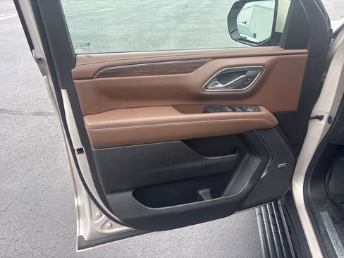 Certified 2024 Chevrolet Tahoe High Country w/ Advanced Technology Package image 12