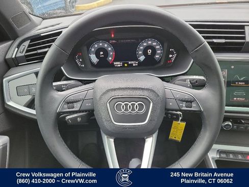 Used 2023 Audi Q3 2.0T Premium w/ 19" Wheel Package AWD/4WD image 5
