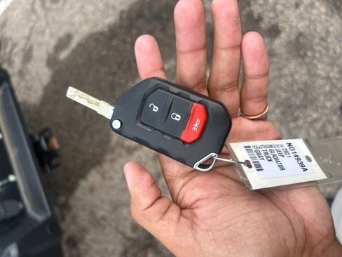 Used 2021 Jeep Gladiator Mojave w/ Trailer Tow Package image 27