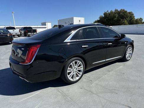 Used 2018 Cadillac XTS Luxury image 35