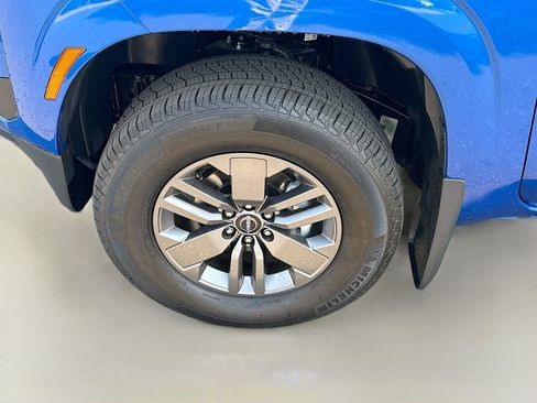 New 2026 Nissan Frontier SV w/ SV Convenience Package AWD/4WD image 26