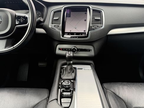Used 2016 Volvo XC90 T5 Momentum AWD/4WD image 21