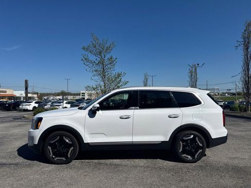 Used 2025 Kia Telluride S AWD/4WD image 17