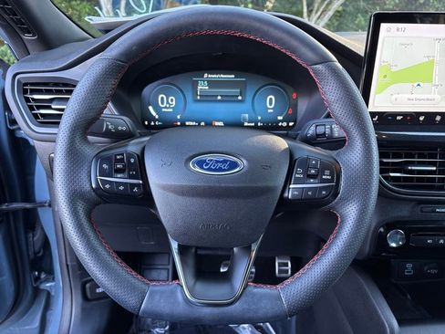 Certified 2023 Ford Escape ST-Line Select w/ Tech Pack #2 image 17