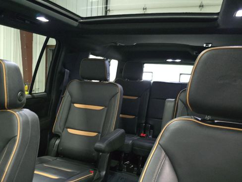 Used 2024 GMC Yukon XL AT4 w/ AT4 Premium Package image 20