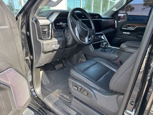 Used 2023 GMC Sierra 1500 Denali RWD image 3