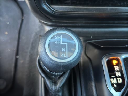 Used 2023 Jeep Wrangler Sport image 23