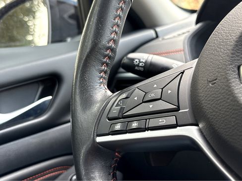 Used 2022 Nissan Altima 2.5 SR image 14