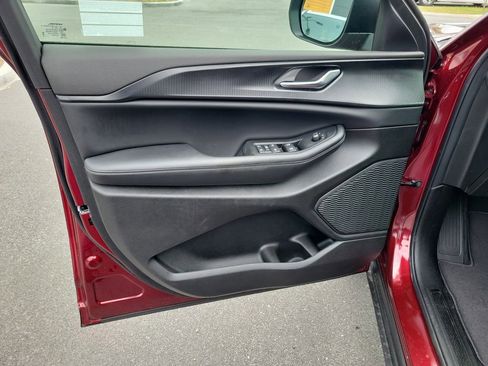 New 2026 Jeep Grand Cherokee L Laredo AWD/4WD image 6