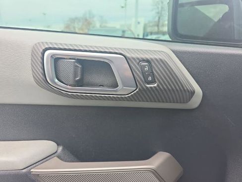 Certified 2022 Ford Bronco Badlands image 15