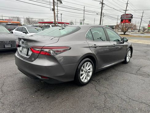 Used 2023 Toyota Camry LE image 7