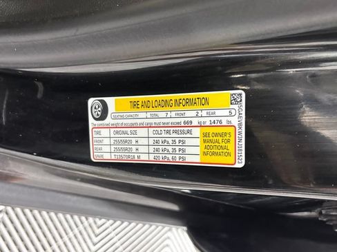Used 2022 Buick Enclave Premium w/ Experience Buick Package AWD/4WD image 19