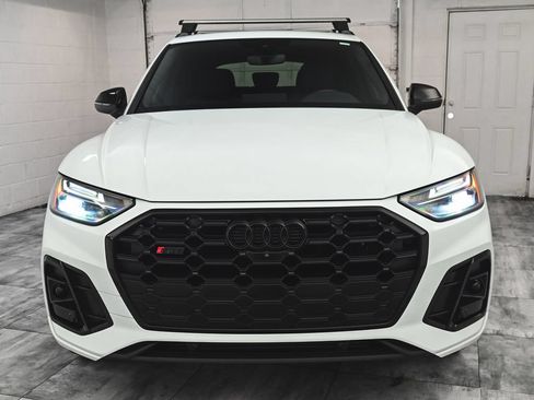 Used 2024 Audi SQ5 Premium Plus w/ Premium Plus Package AWD/4WD image 2