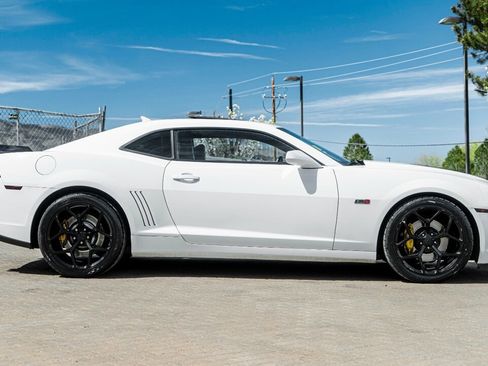 Used 2015 Chevrolet Camaro SS w/ RS Package image 5