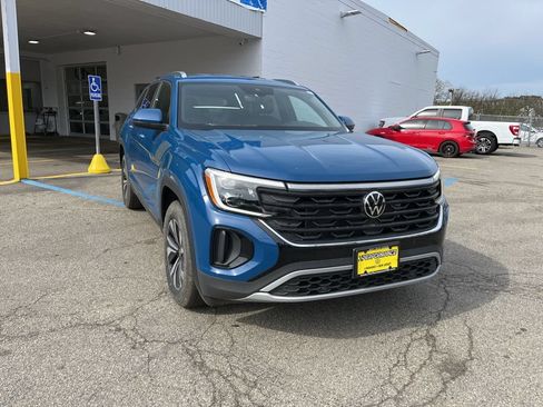 New 2025 Volkswagen Atlas Cross Sport SE AWD/4WD image 6