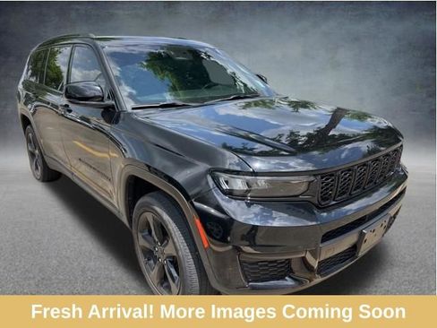 Used 2022 Jeep Grand Cherokee L Laredo RWD image 1