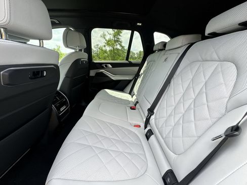 Used 2026 BMW X5 M60i w/ Climate Comfort Package AWD/4WD image 25