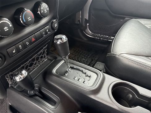 Used 2016 Jeep Wrangler Rubicon image 28