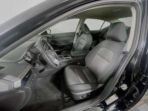 New 2026 Nissan Altima 2.5 SV FWD image 13