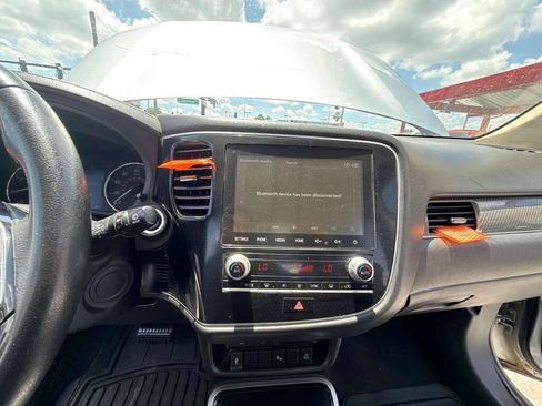 Used 2020 Mitsubishi Outlander SEL FWD image 20