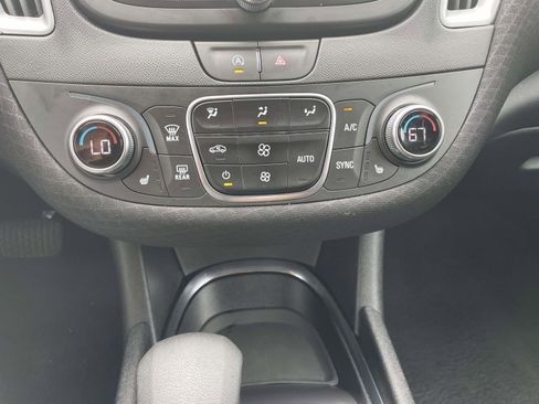Used 2025 Chevrolet Malibu LT FWD image 28