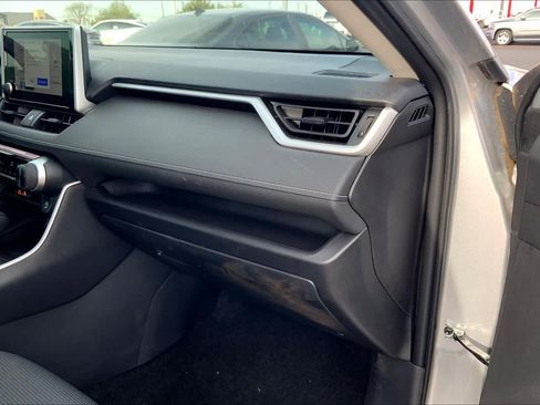 Used 2024 Toyota RAV4 LE FWD image 18