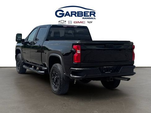Used 2024 Chevrolet Silverado 2500 LT w/ Midnight Edition AWD/4WD image 3