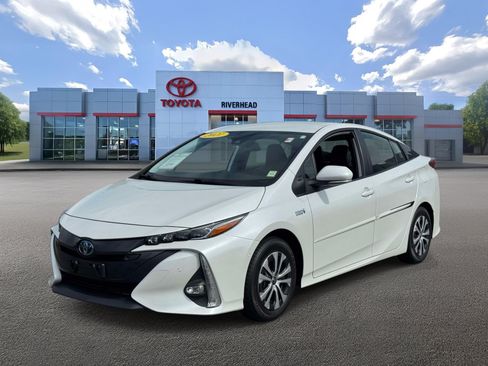 Certified 2021 Toyota Prius Prime Limited FWD image 1