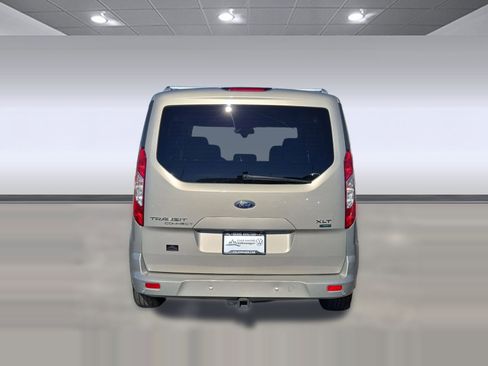 Used 2016 Ford Transit Connect XLT image 10